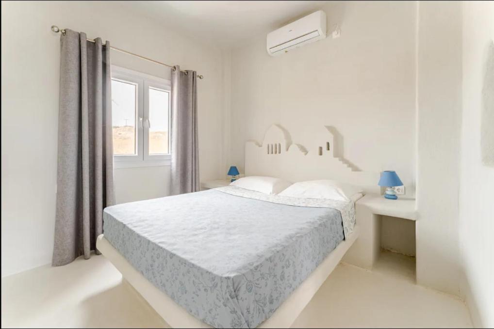 Drakkar Houses Fira  Exterior photo